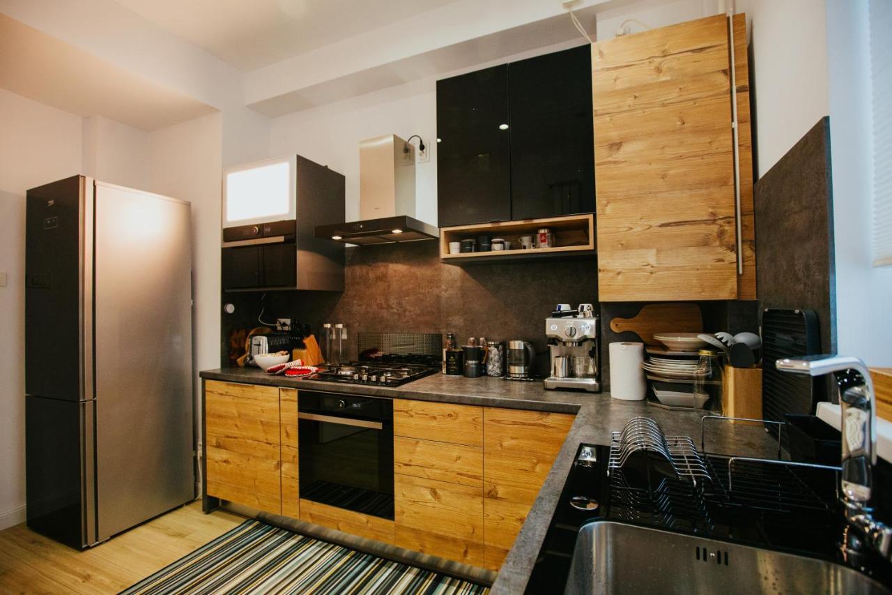 Color Apartments Corneliu Coposu 1A Street Букурещ Екстериор снимка