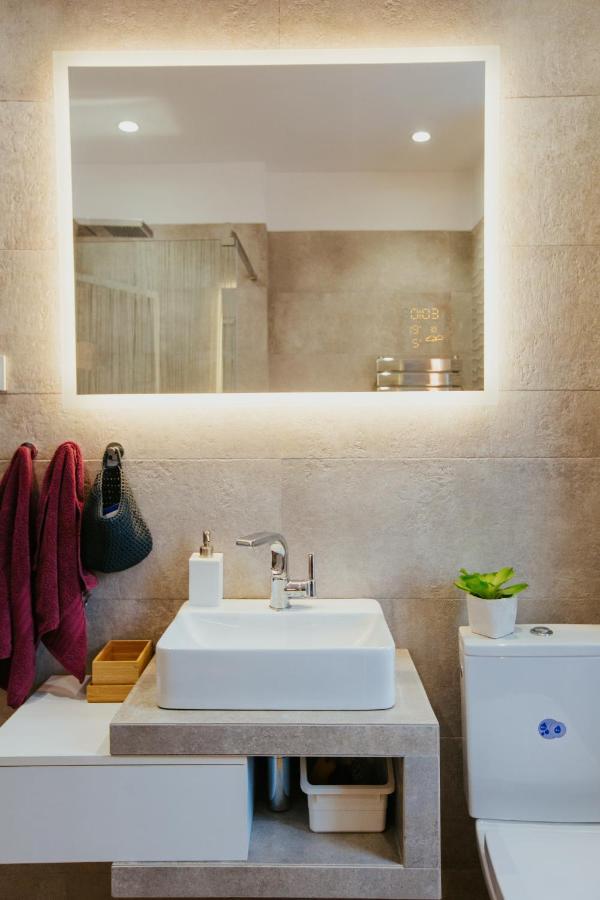 Color Apartments Corneliu Coposu 1A Street Букурещ Екстериор снимка